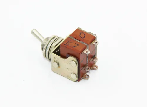 ПТ8-12В тумблер фото 3