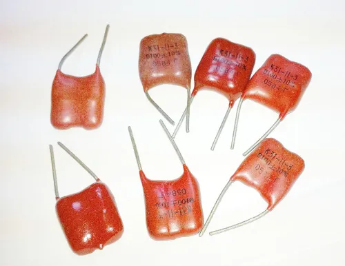 К31-11 1Г 250в 180 пф